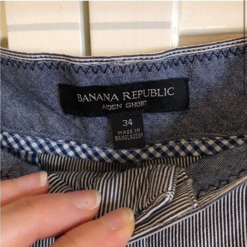 Men’s Banana Republic Aiden Shorts in Blue Stripe - Picture 3 of 4